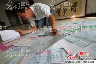 我想问一个漫画是bl的,<em>弟弟</em>跟<em>姐夫</em>在XOXO的.