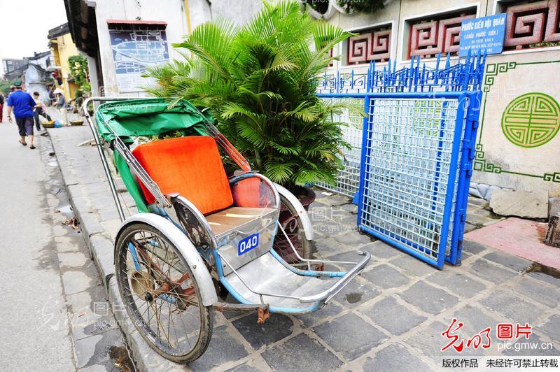 越南会安街头的人力三轮车_创意--乡土人文