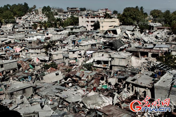 海地地震_新闻--突发事件_ 中华新闻图片库