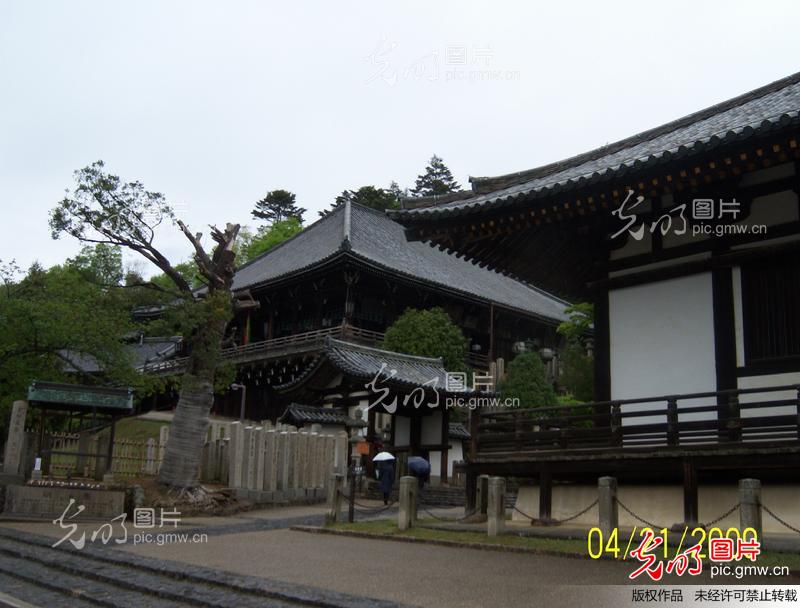 约公元552年,佛教自中国经朝鲜传入日本,同时也带入了中国南北朝和图片