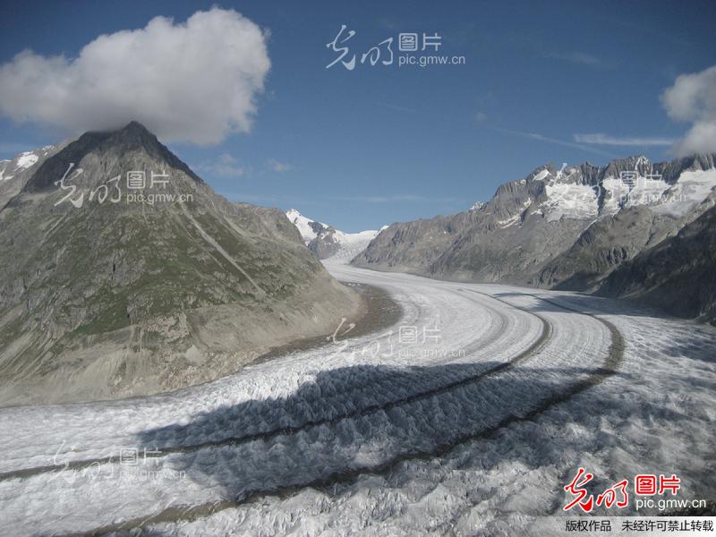 图尼克光明裸体搜索_高级摄影_冰川内衣慢摇美女图片图片