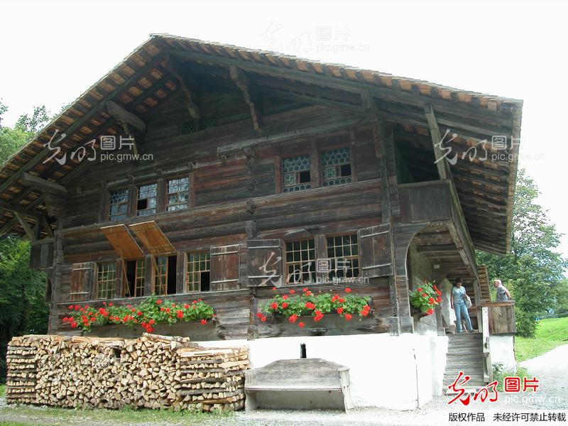 瑞士的传统建筑--夏莱_新闻--自然环境
