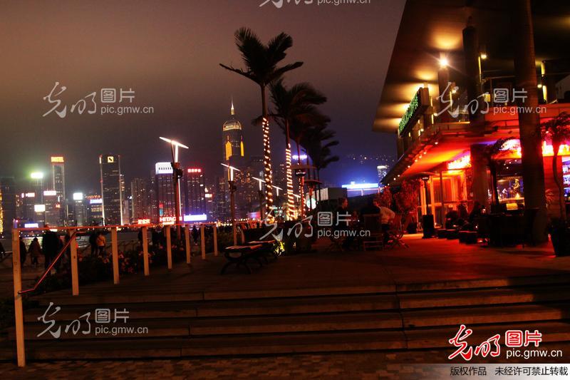 晚上的香港维多利亚港照片 20120313002646_8202.jpg