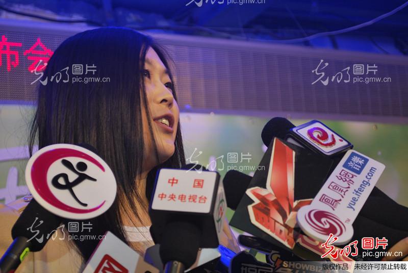 <em>西单女孩任月丽</em>举行首张专辑发布会_新闻--娱