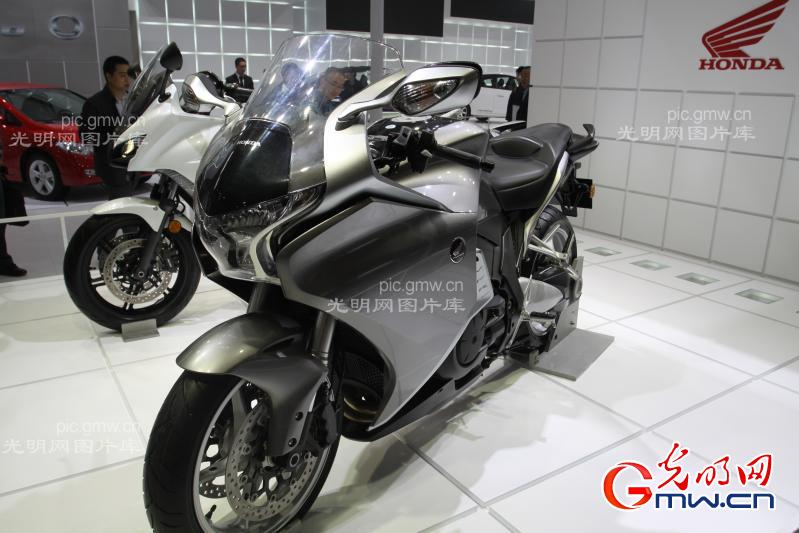 北京车展上的本田摩托_张宁