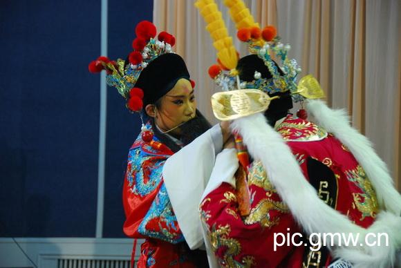 河北大学京剧团毕业大戏《四郎探母》成功演出