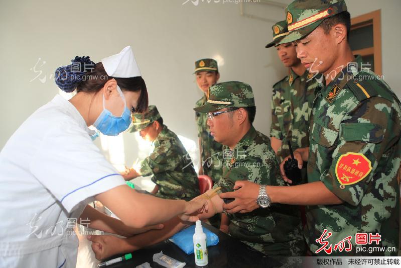 新疆边防:为新入伍大学生建立《军人健康档案