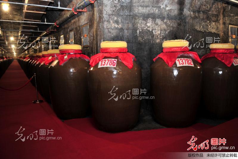 湖北宜昌建成中南最大洞藏酒基地