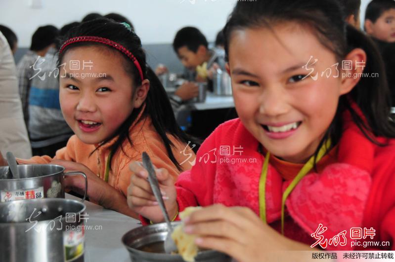 河南社旗:19所春苗营养厨房使3万农村学童受益