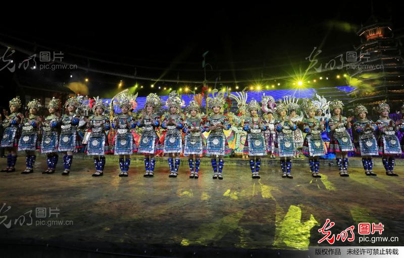 <em>美轮美奂</em>的侗族服饰_新闻--文化