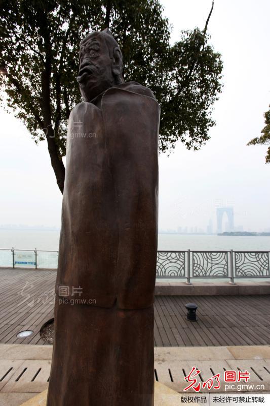 刚走又现吊死鬼老子铜雕_新闻--文化_ 光明<em>图片</em>