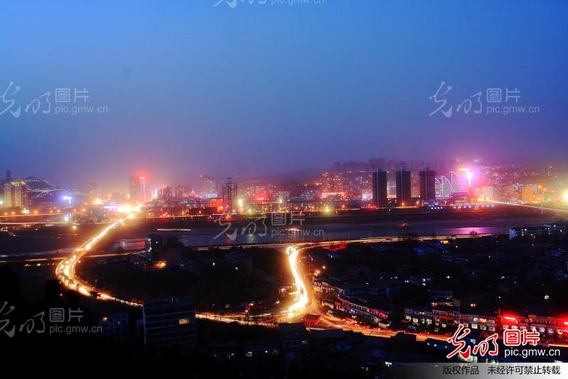 煤都府谷新貌_蓝色理想