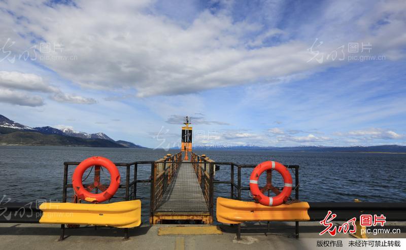 世界上最南端的城市乌斯怀亚港口风光_创意--