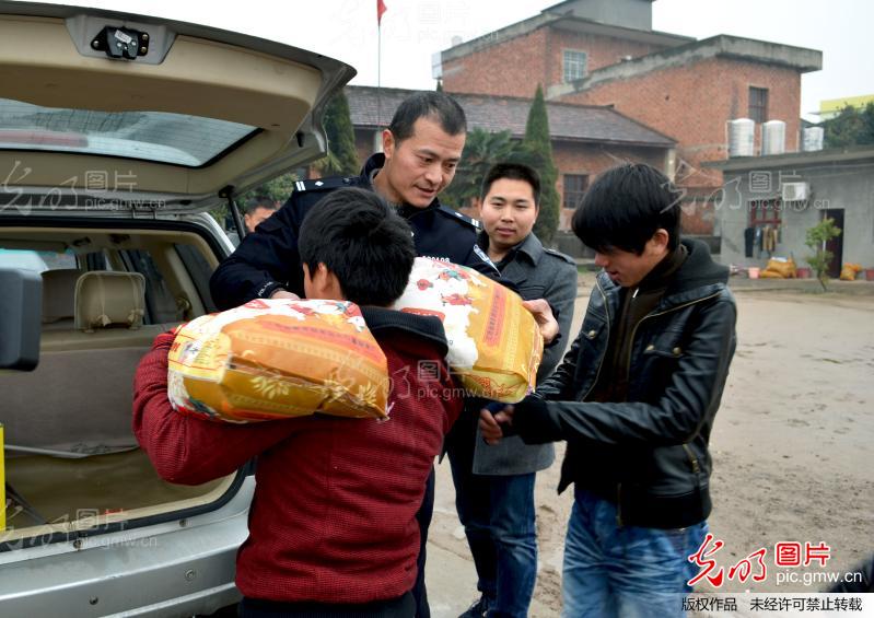 爱的奉献_九江包容_+光明图片