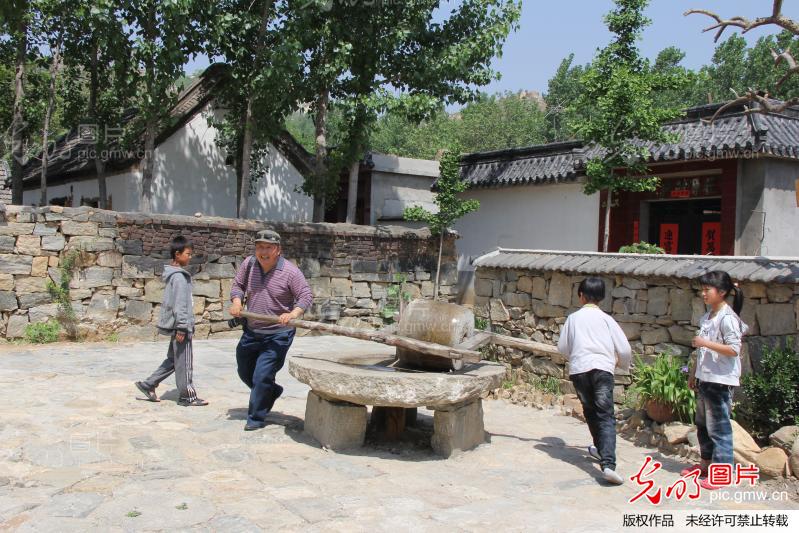 山东曲阜:聚焦"美丽乡村"摄影采风走进吴村,书院