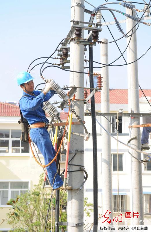 安徽滁州:农村电网升级 助力秋季生产