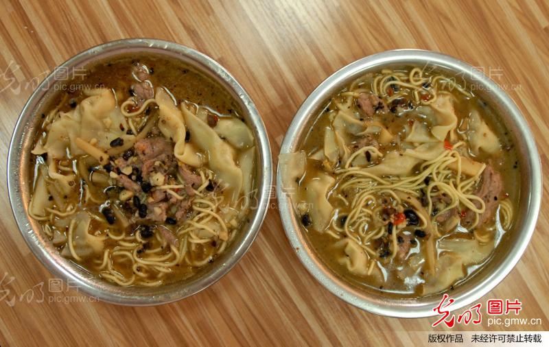 草根美食欲推广南宁的饮食文化_彭寰