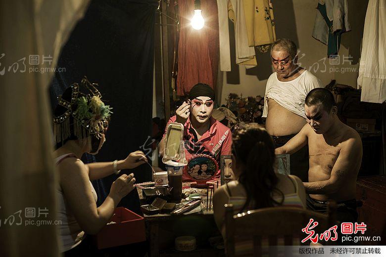 即将衰败的莱芜梆子_许名同