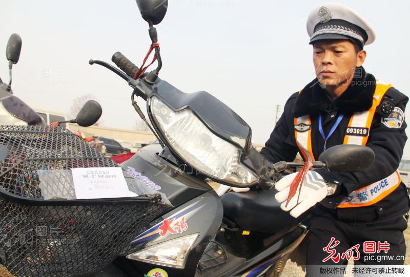 山西万荣:严打两抢一盗保平安_新闻