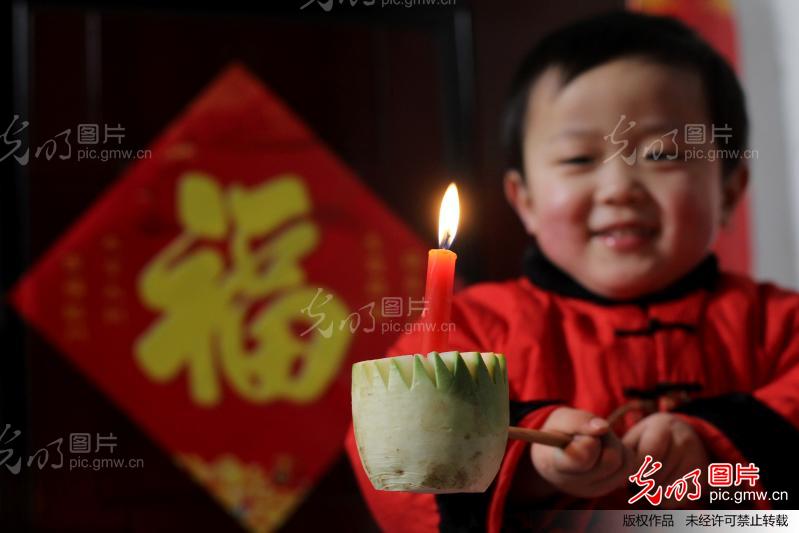 河南<em>温县</em>:萝卜花灯闹元宵_徐宏星_ 光明图片