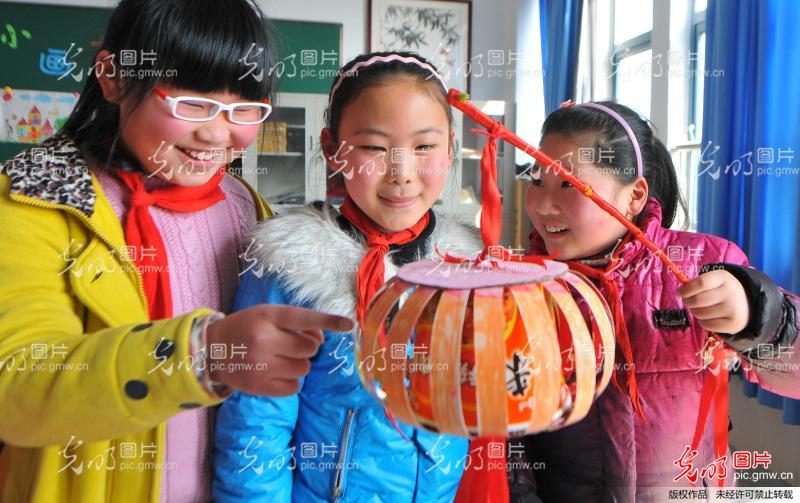 植树节 心中种环保_新闻