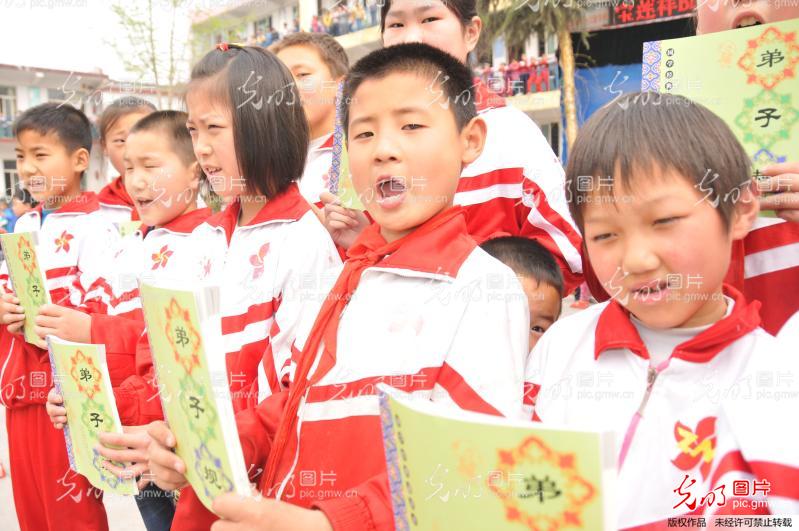 河南社旗启动培育践行社会主义核心价值观进校