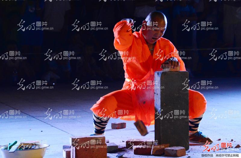 金刚功慢动作完整示范 20140701151823_8914.jpg