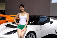 莲花跑车清凉<em>女模特</em>_2012北京国际车展车模_