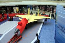 航母STYLE主角歼-15仿真机空降安徽芜湖_新