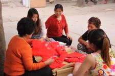 山西永济:秋风起 备寒衣_新闻