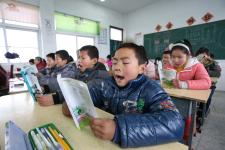 安徽蚌埠:乡村小学新学期 新老师 马上有欢乐_