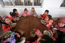 柳州广西千所资金中小学开设免费午餐v资金语法教学农村小学英语ppt图片