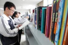 浙江诸暨:学生发起读正版名著,享读书快乐活