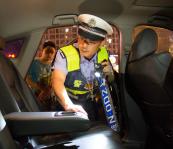 六安交警世界杯期间酒驾夜查朝也查_新闻