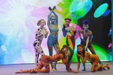 人体彩绘动物秀亮相杭州_新闻