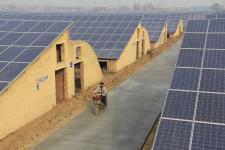 河南内黄:农业大棚光伏发电站并网发电_新闻