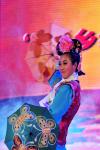 图片故事:<em>农家女孩</em>的<em>舞蹈</em>魔术梦_张国荣_ 光明