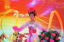 图片故事:<em>农家女孩</em>的<em>舞蹈</em>魔术梦_张国荣_ 光明