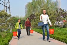 山东高青:五一小长假 钓鱼也快乐_李晋