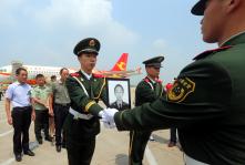 湖北随州籍救援英雄庞题烈士魂归故里_王方