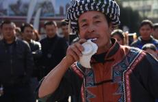 贵州铜仁:朵汝苗医药民族健康大产业_LYB220