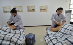 贵州铜仁:朵汝苗医药民族健康大产业_LYB220