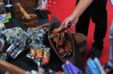 南宁东博会惊现男人生殖器木雕工艺品阳具 有