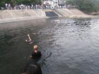 郑州尬舞团已形成三足鼎立 为争粉丝竟然跳入