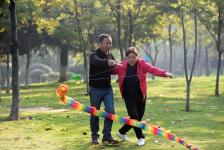 江苏淮安:空竹二人转 玩出新花样