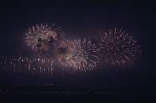 上合峰(青岛)酒店v酒店隔岸观火别有情趣(360焰火情趣迅雷水滴下载图片