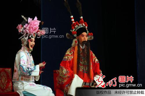 全国京剧青年演员折子戏展演聊城拉开帷幕_孔