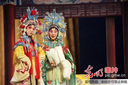 全国京剧青年演员折子戏展演聊城拉开帷幕_孔