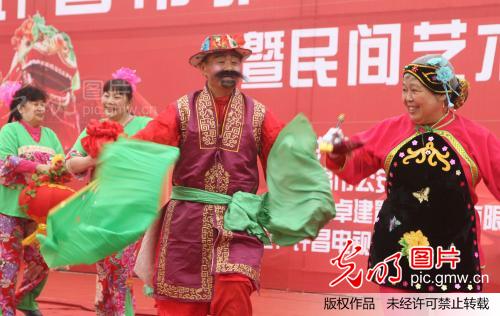 河南许昌:赏传统艺术民俗 品节日文化盛宴_耿