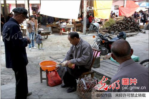 阉鸡师傅_李柳生